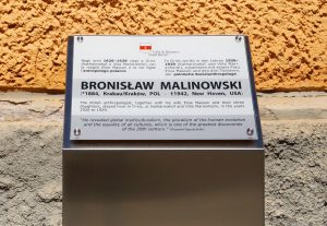 The plaque dedicated to Bronislaw Malinowski in Piazza Gries, Bolzano-Bozen. Photo by I.M. Carta